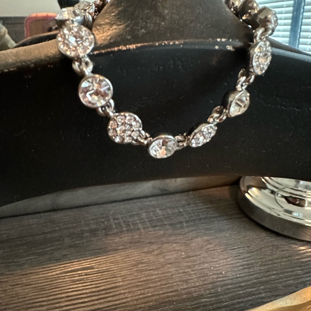 Givenchy Bracelet. Authentic - Picture 3 of 7
